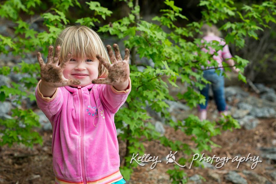Muddy hands!