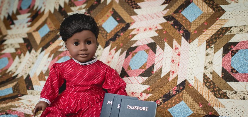 American Girl Doll with Quilt | Kelley K Photography