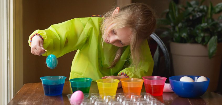 Dyeing Easter Eggs | Kelley K Photography