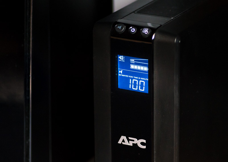 KelleyKPhotography-APC-UPS-battery-backup